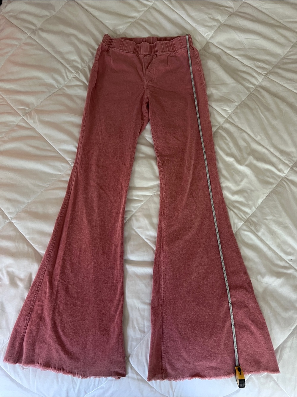 Women's Flared Jeans in Dusty Rose